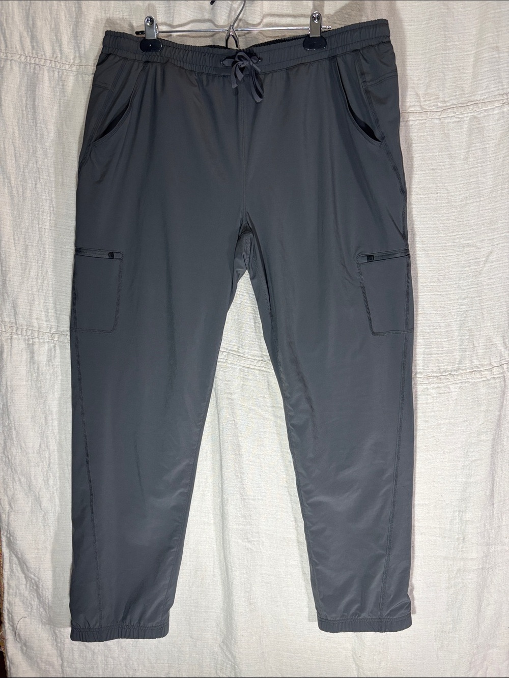 Eddie Bauer Gray Fleece Lined Women's Cargo Jogger Pants Size 16 EUC